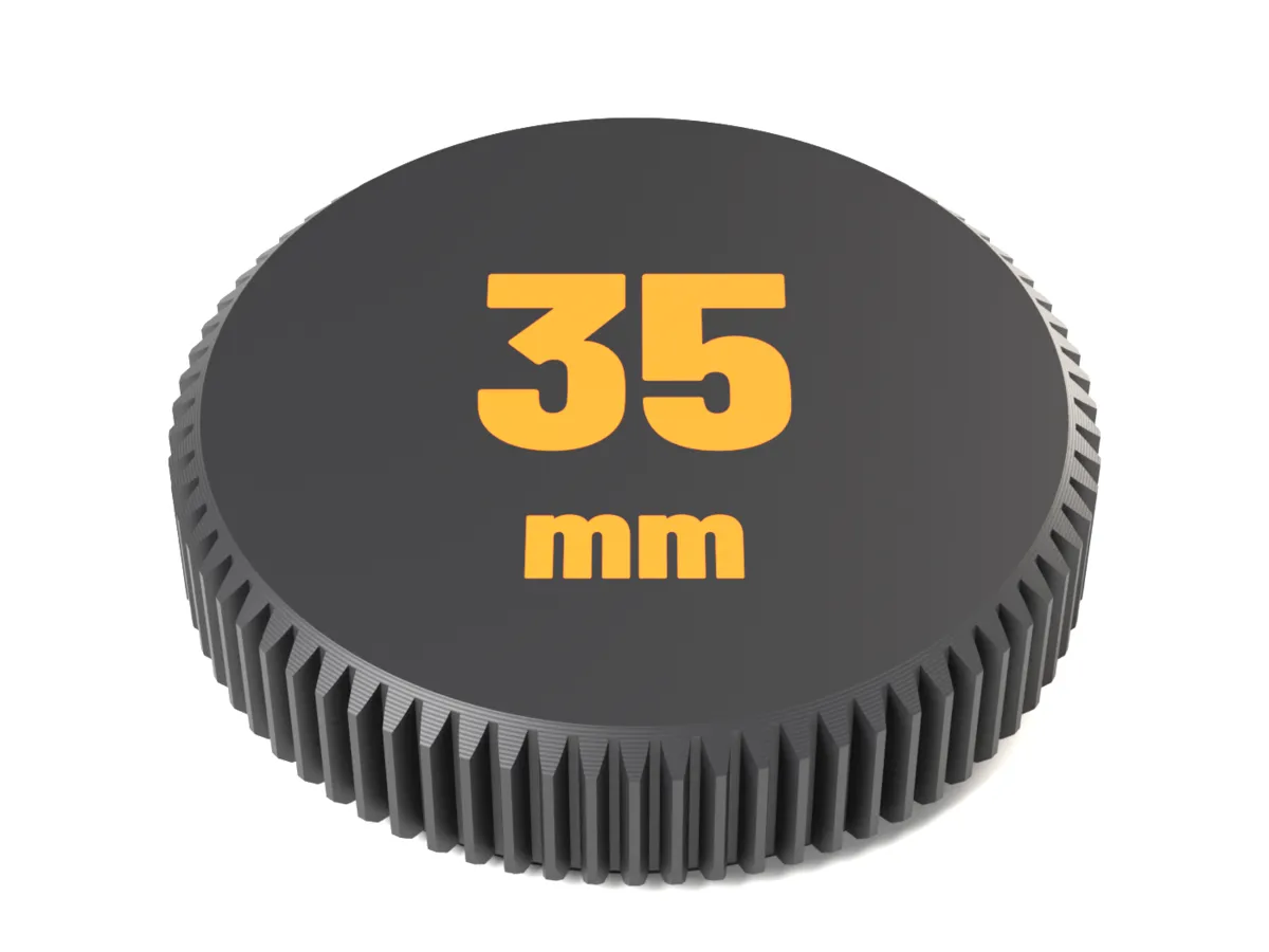 Face of the L-Mount rear cap with 35 mm as a two-colour inlay