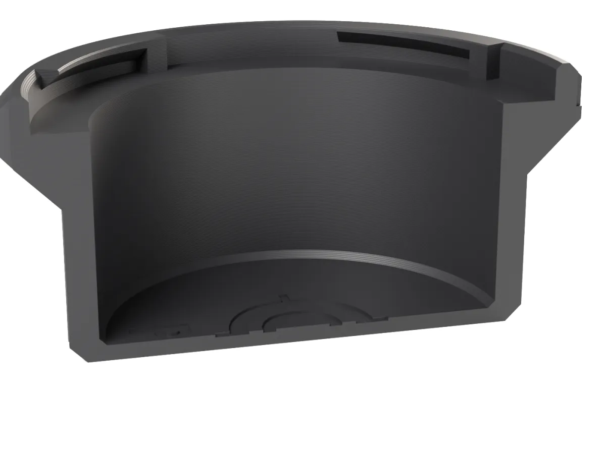 Cut through the ARRI PL rear cap: claws, ramp and the room for the rear element
